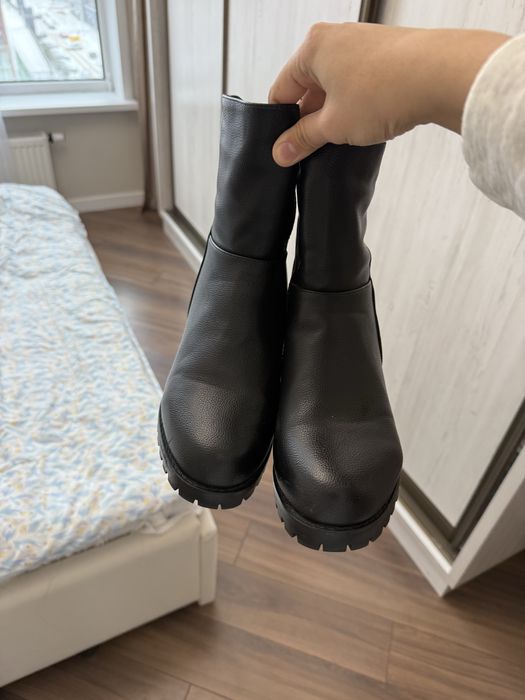 Зимняя женская обувь