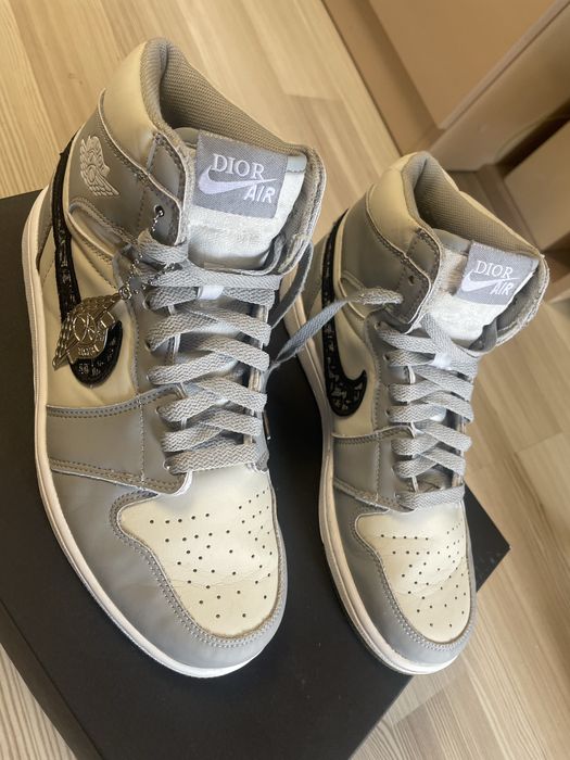 DIOR X Air Jordan 1 High