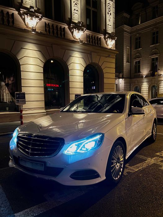 Mercedes E300 3.0 Diesel / 231 CP / Full LED / Istoric complet