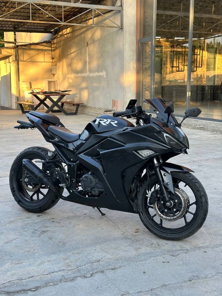 Yamaha R3 sport