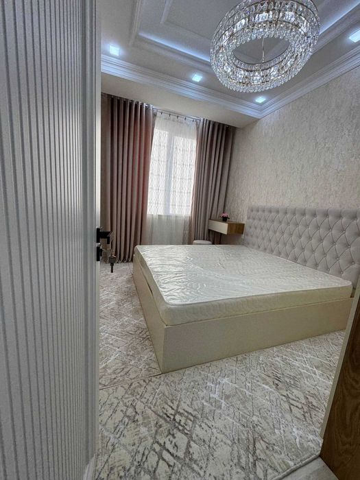 Чилонзорда 2/3/7 хонали уй сотилади. Новостройка. 13-квартал.