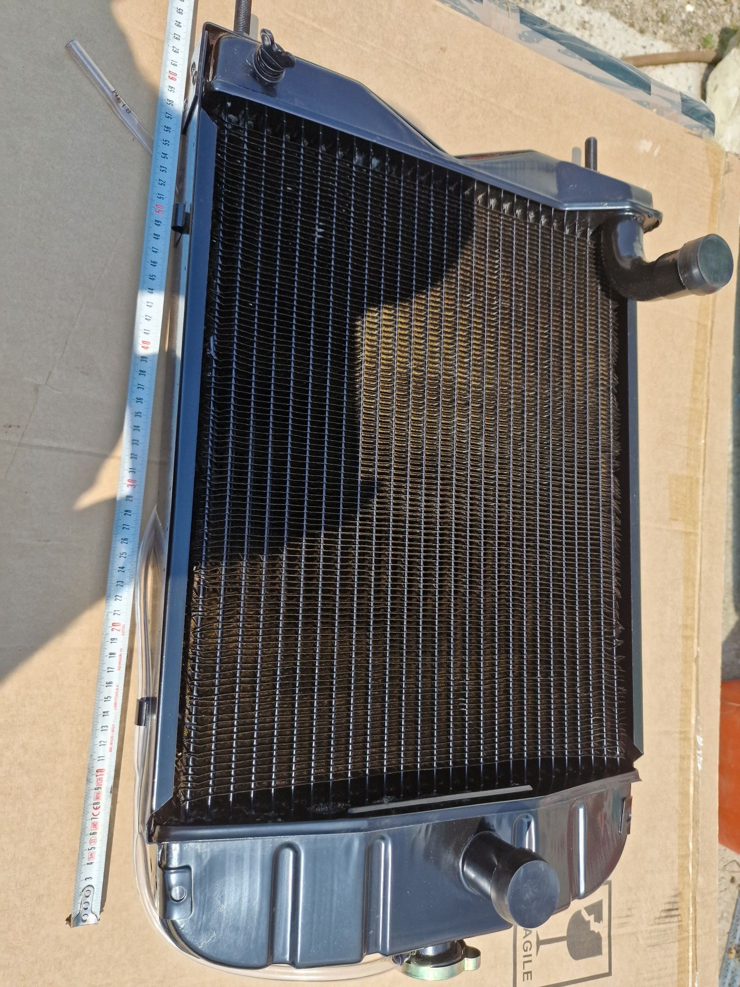 Radiator tractor fiat 312 preț 1250 lei se poate trimite prin curier r