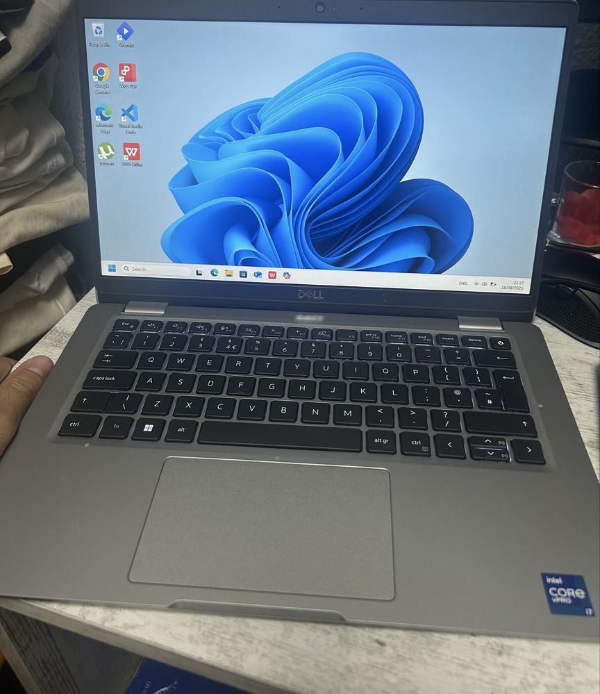 Dell Latitude 5320