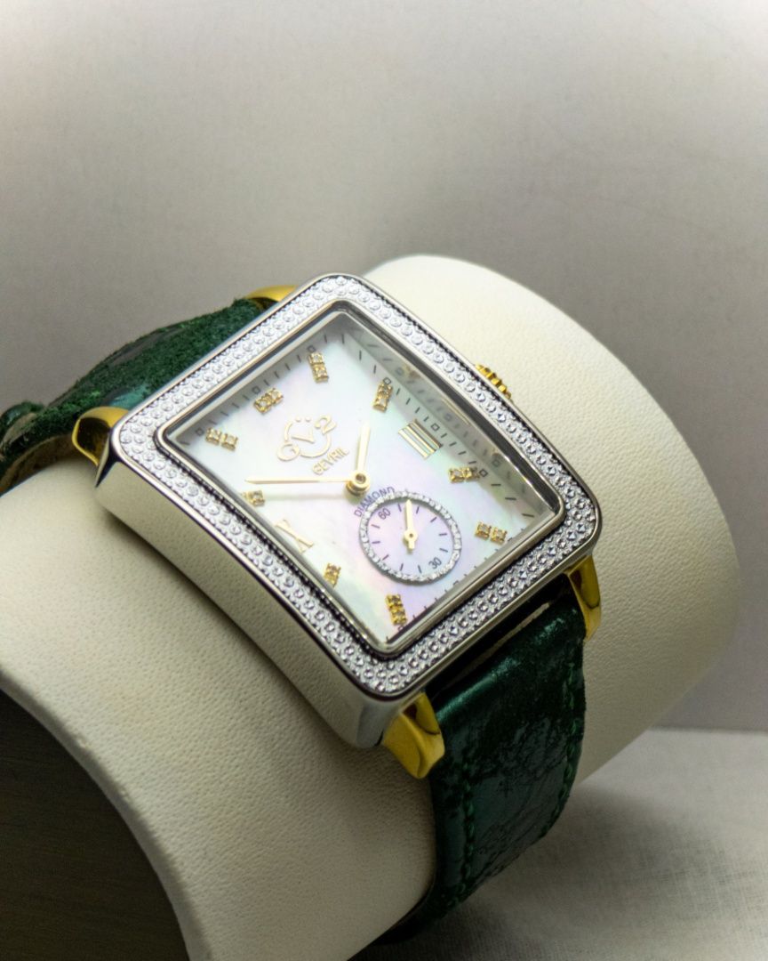 Дамски часовник GV2 by Gevril Bari 9250 Collection