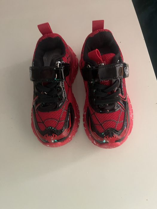 Детски маратонки 24