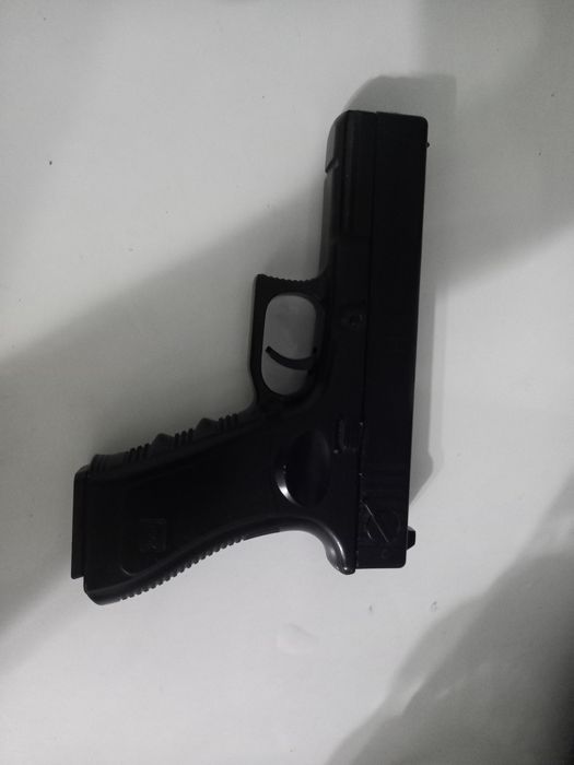 Ищем человека который пончинет это не настоящи