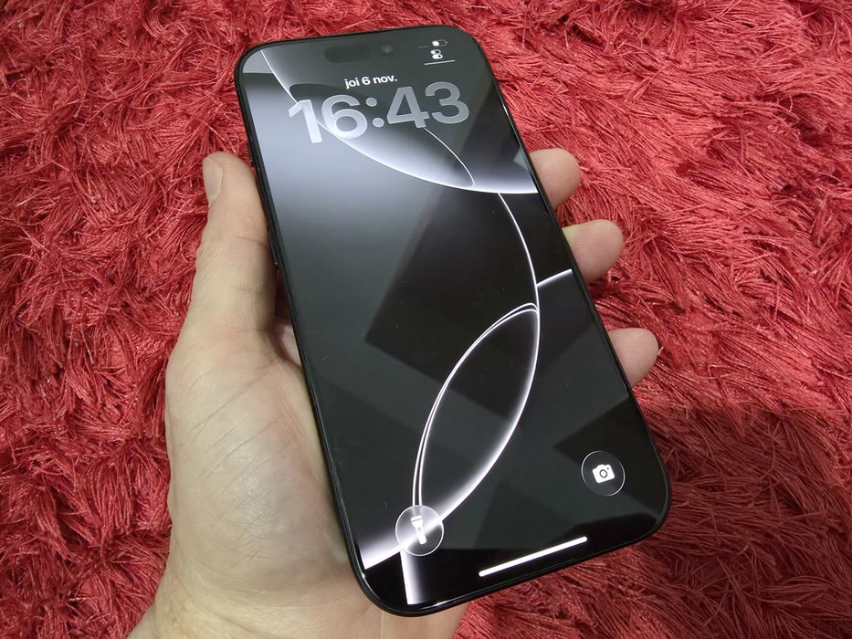 -Iphone 16Pro, ca Nou, 128Gb, 8Ram, bat: 100%-117 cicluri incarcare, D