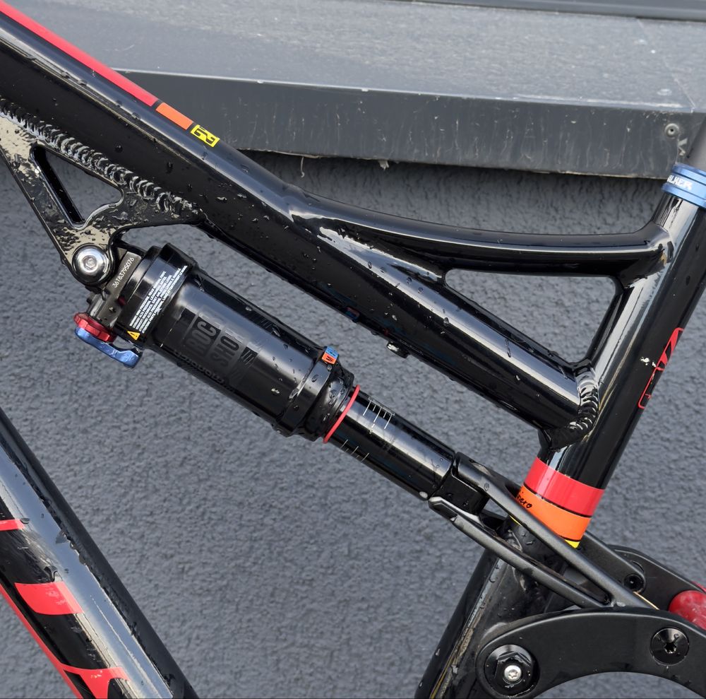 Bicicleta Titus enduro