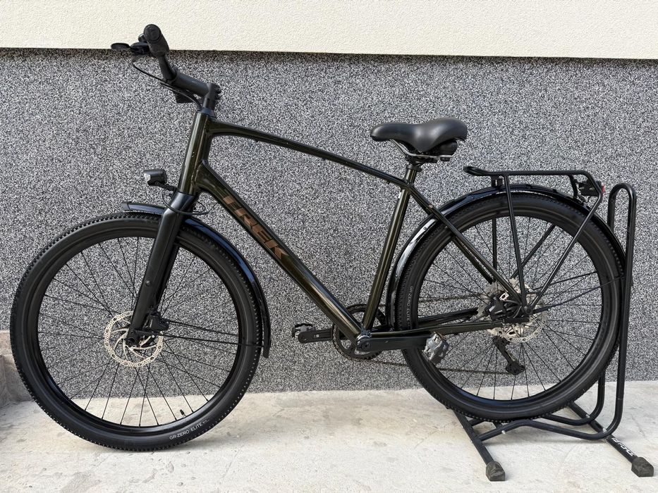Trek Dual Sport 3 с Карбонова вилка, Shimano Deore 1x10 и Динамо - ТОП