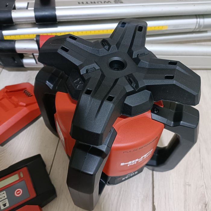 Laser profesional rotativ Hilti PR 2 HS fabricatie 2024 cu trepied
