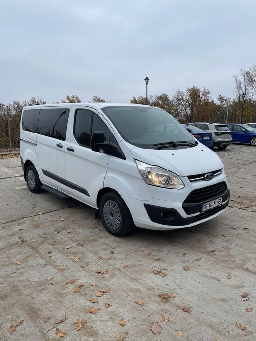 Microbuz Ford Transit Custom 8+1 locuri, an 2017