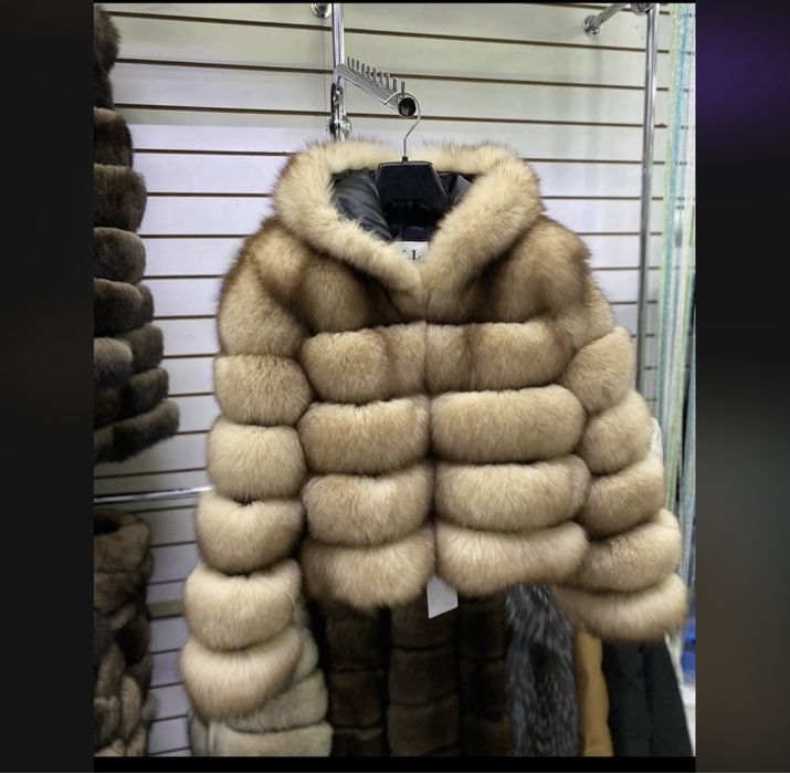 Шуба натуральный мех!ПЕСЕЦ.