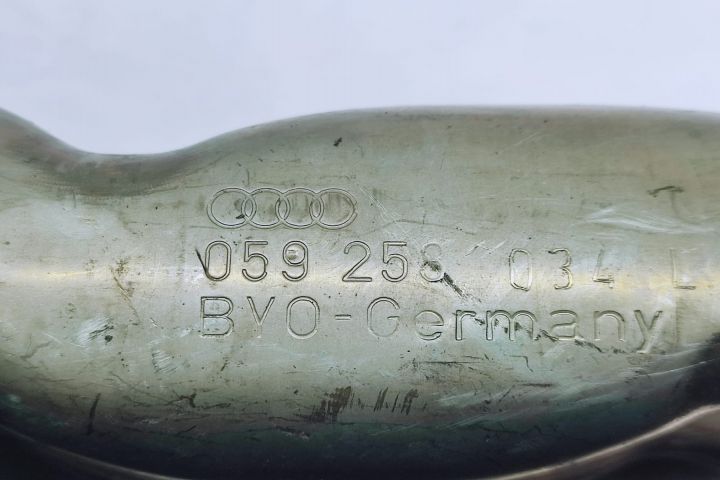 Galerie de evacuare dreapta 2.7 tdi CGKA CAMA 059253034l Audi A6 4F/C6 seria