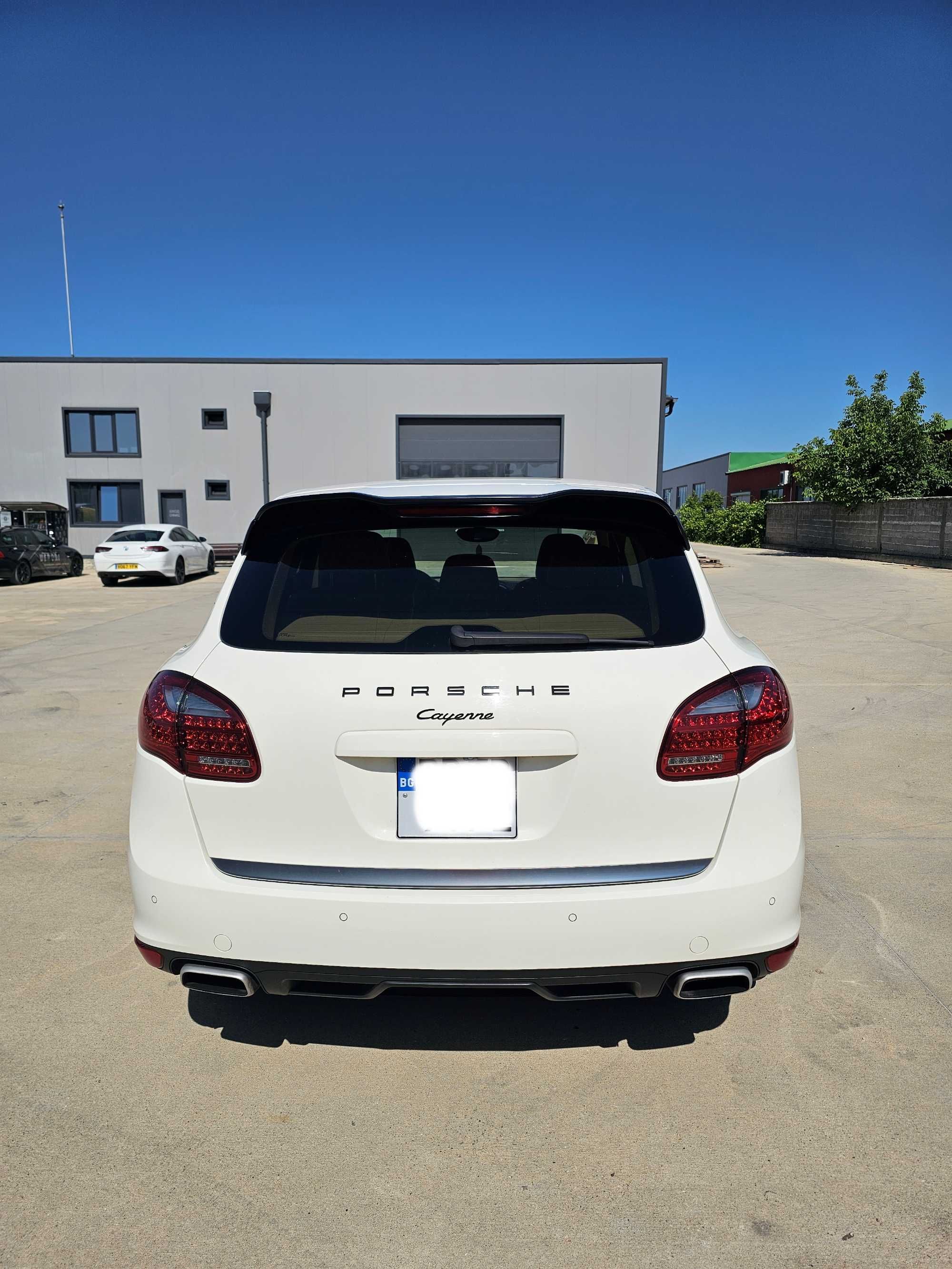 Продавам Porsche Cayenne 3.6 V6 – 2011 година