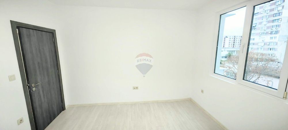 Тристаен апартамент за продажба, кв.Трошево, гр.Варна, ЙГ