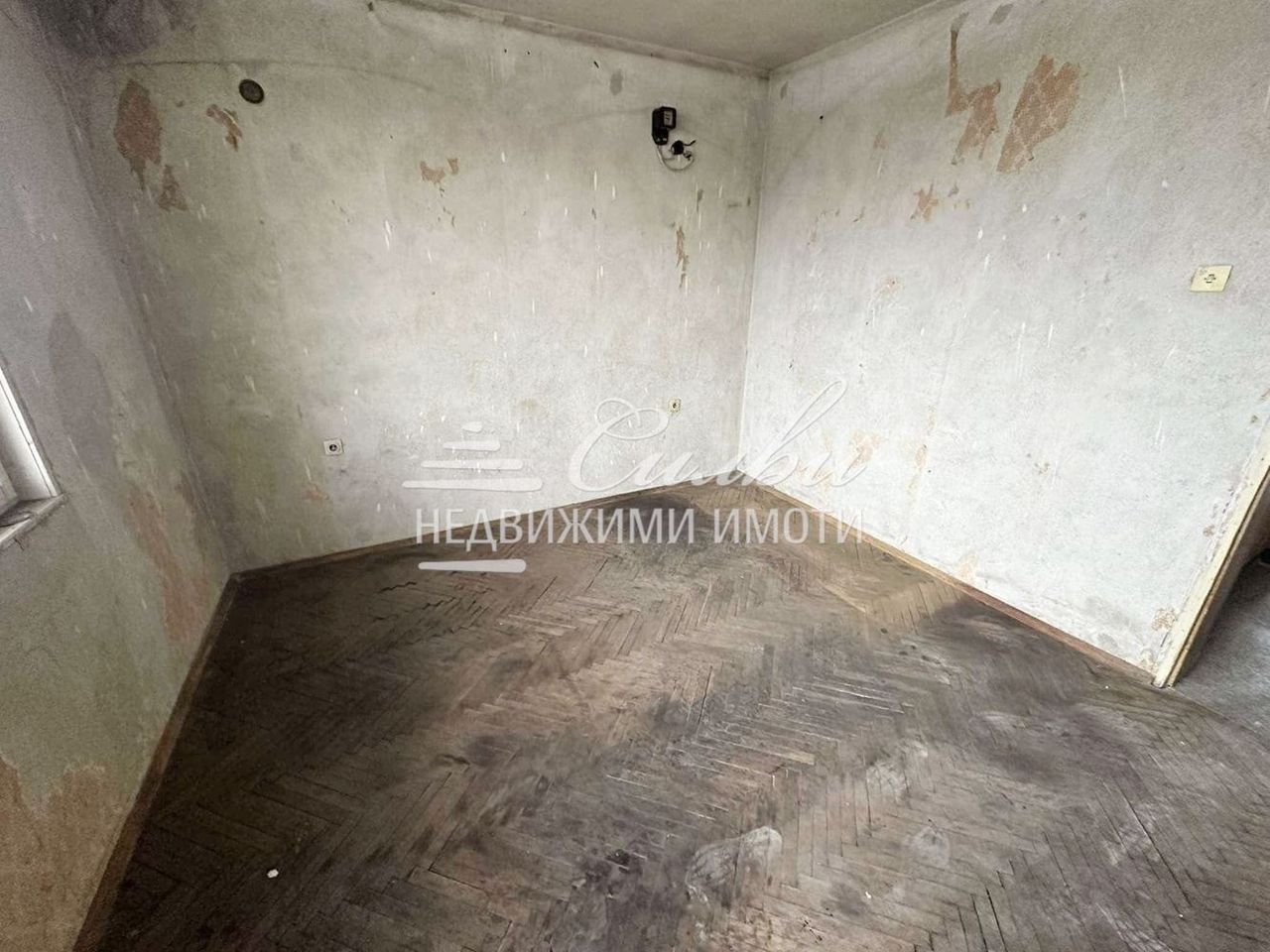 Продава се Четиристаен апартамент в Търговище, Център - 109 кв.м за 772 €/кв.м - Снимка #7