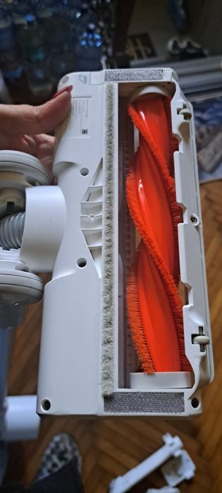 Aspirator G20 Lite, vertical cu led, mai are un an garanție de la Emag