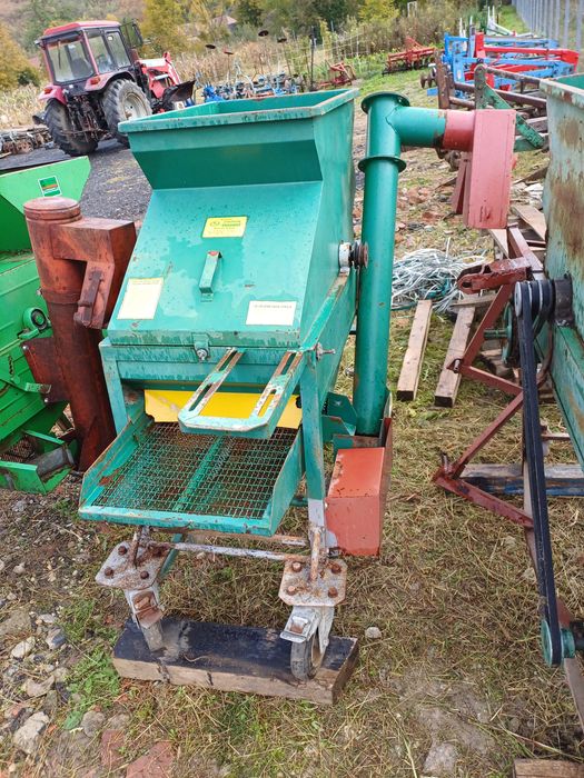 Batoza de porumb capacitate de 3 tone pe ora profesionala