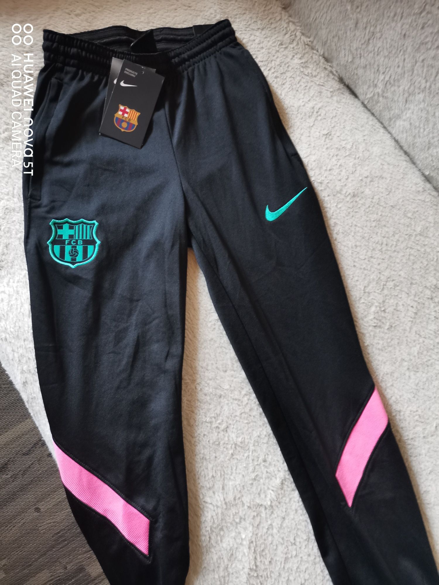 Pantaloni copii nike fc Barcelona.