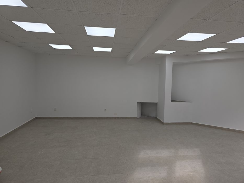 SPATIU de  închiriat