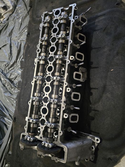 Цилиндрова глава М57 3.5д