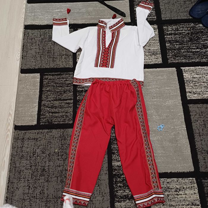 Costum national ie si pantaloni