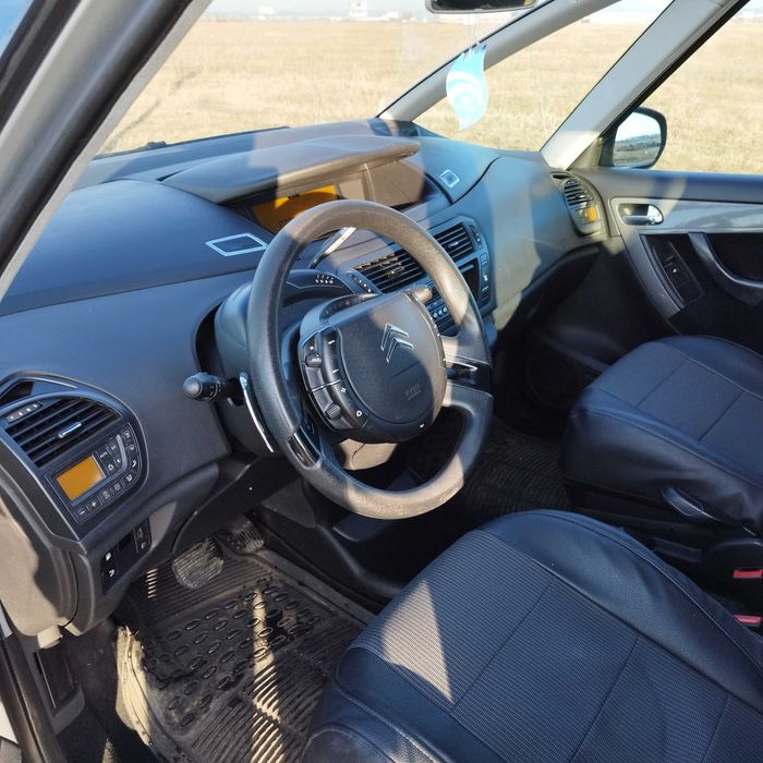 Vând Citroen C4 Grand Picasso