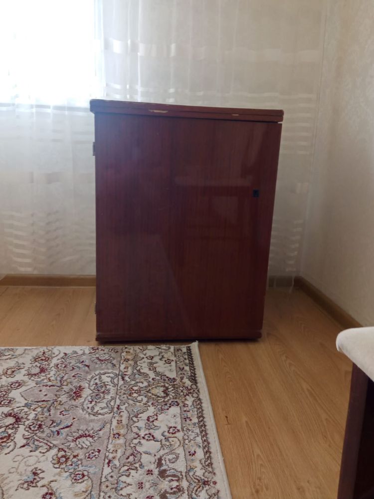 Продам швейную машинку