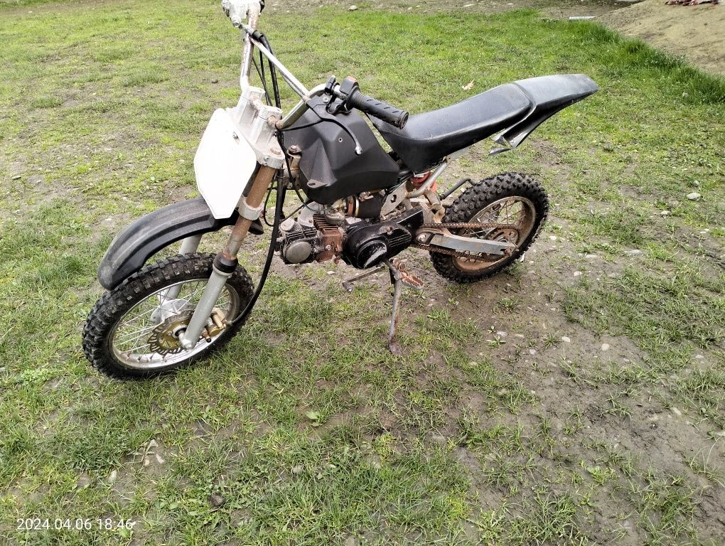 Vând cross 125 cc