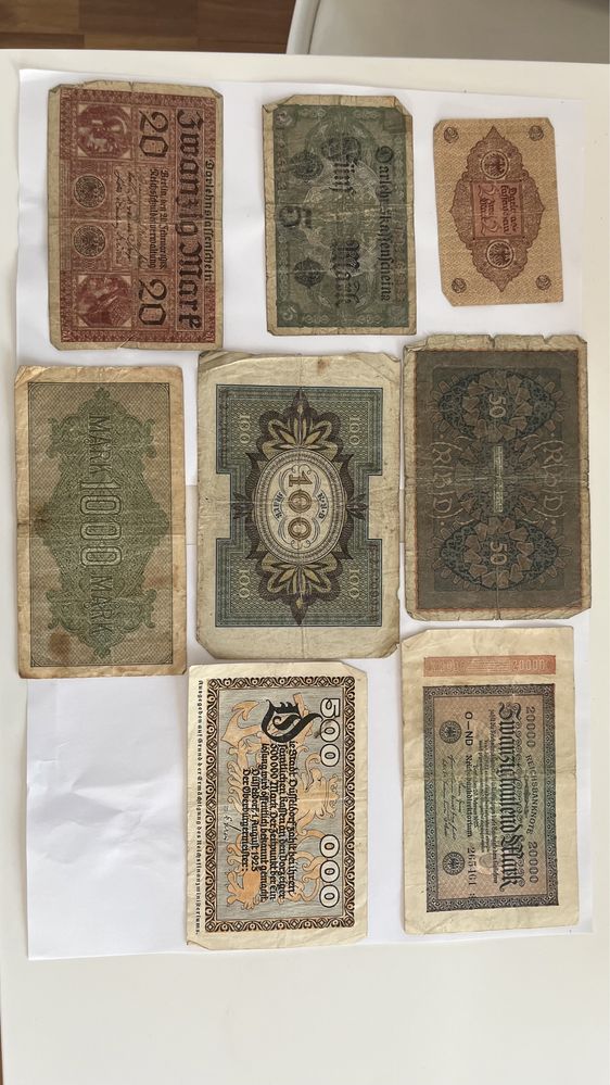 Bancnote vechi marci , schilling, pesetas / cititi descrierea