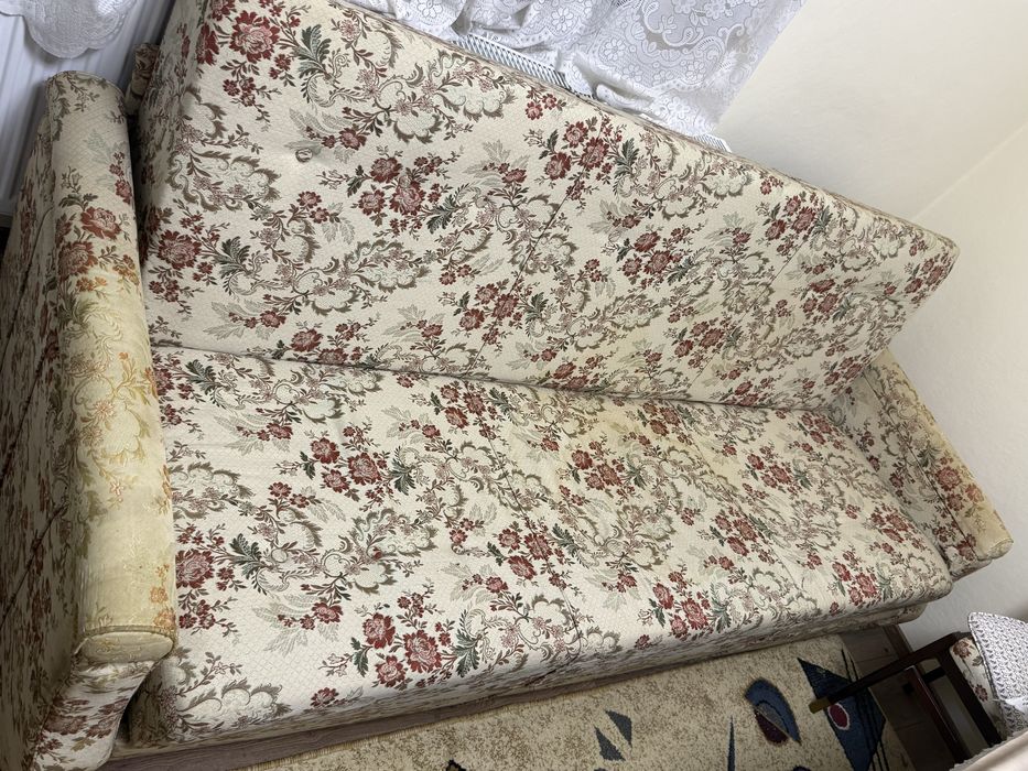 Canapea uzata nu asigur transport, se ridica de la casa