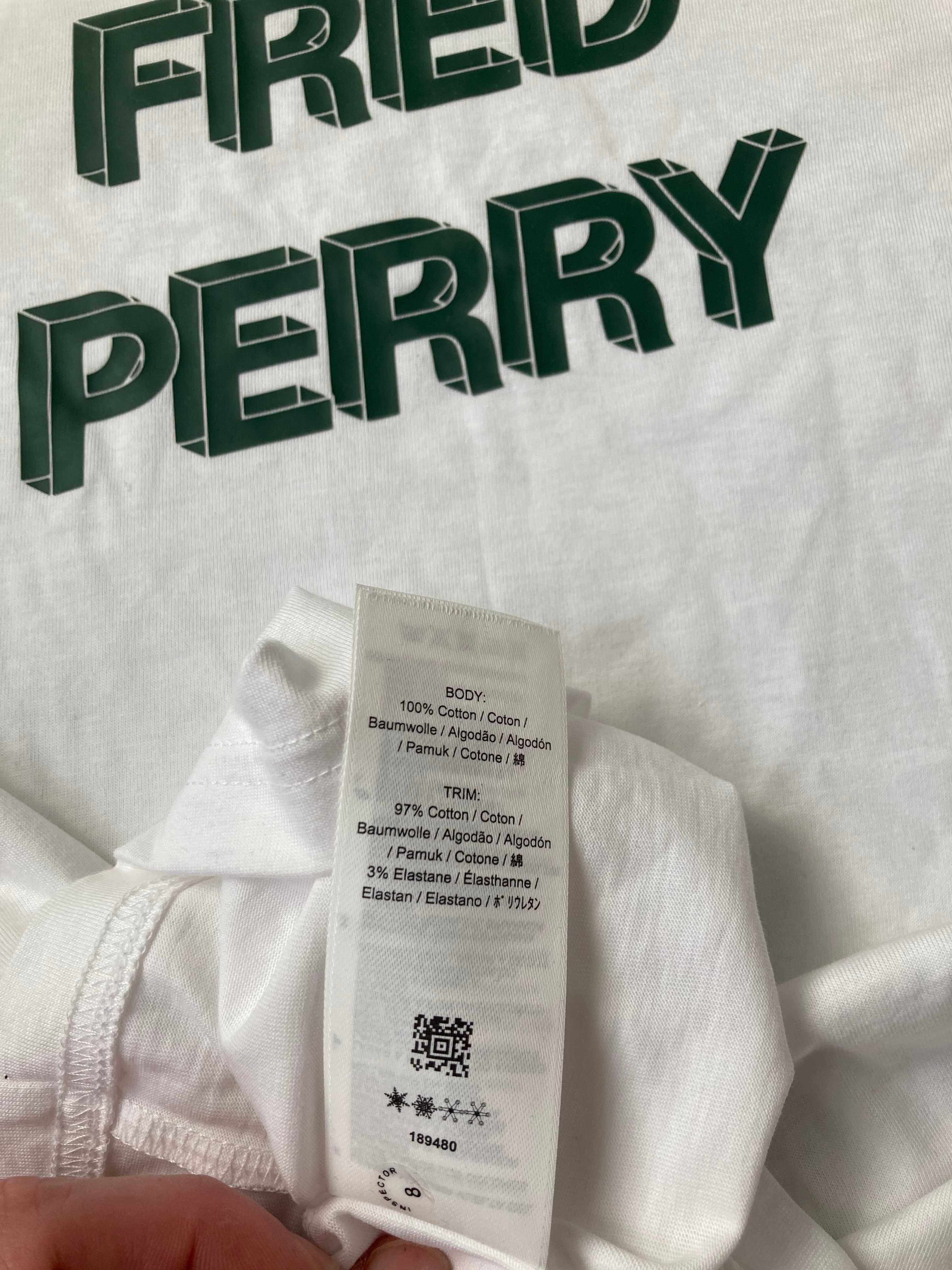 Tricou Fred Perry logo graphic t-shirt in white - L