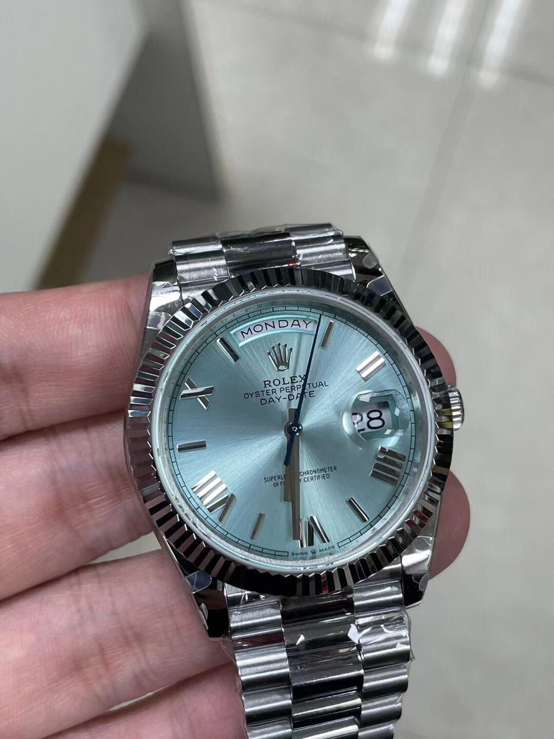 Rolex Day-Date Platinum / Argintiu