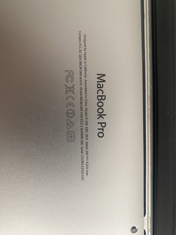 макбук на запчасти. macbook pro  15 retina A1398