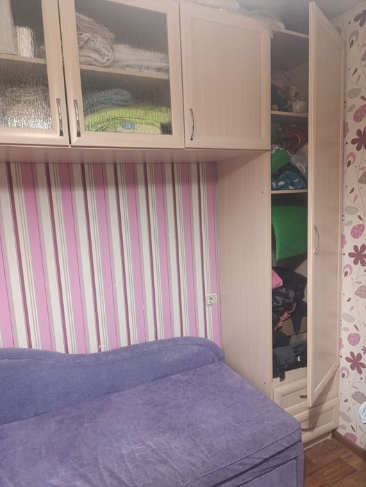 Шкаф в спальню с тахтой