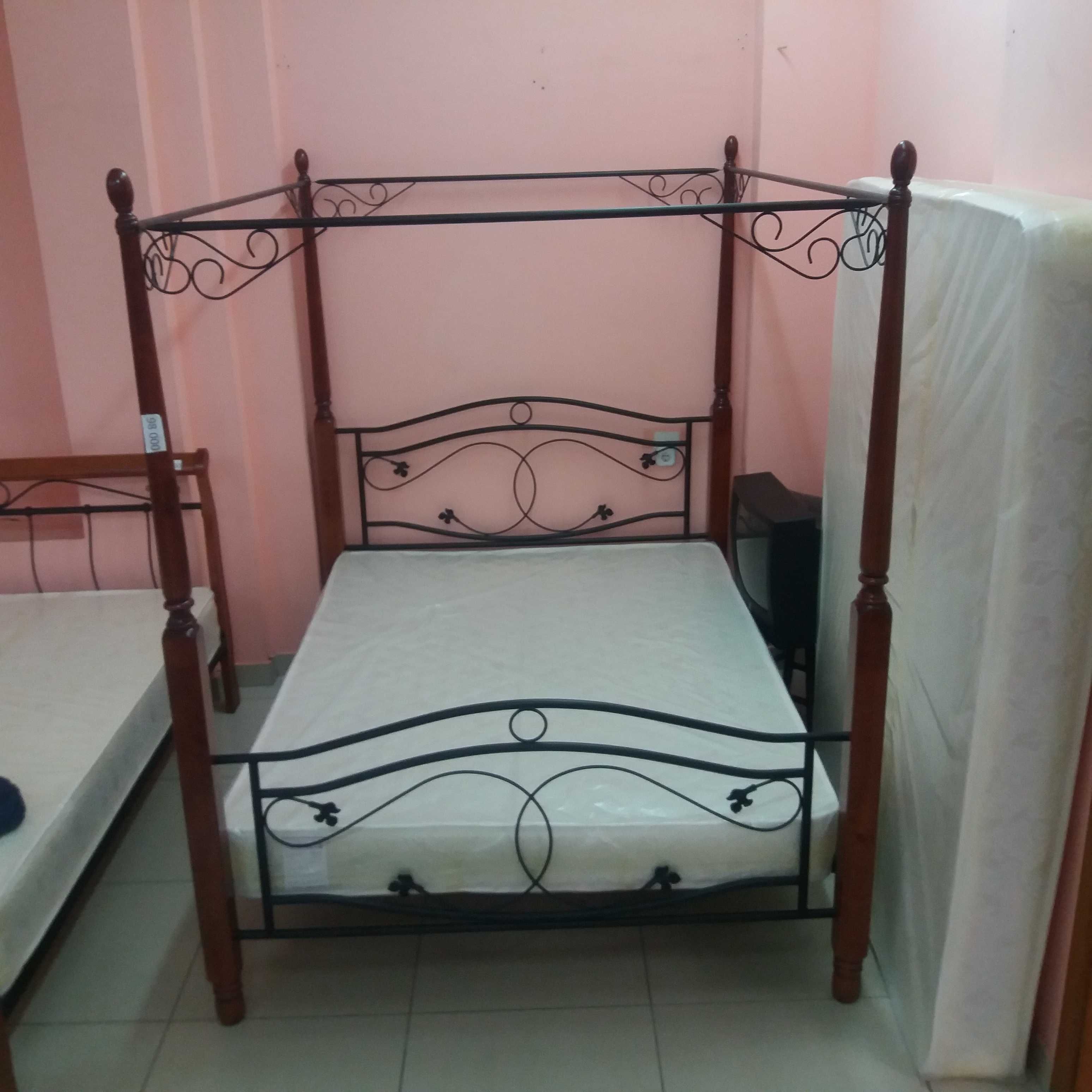 Малайзийская кровать деревянная 5805.
