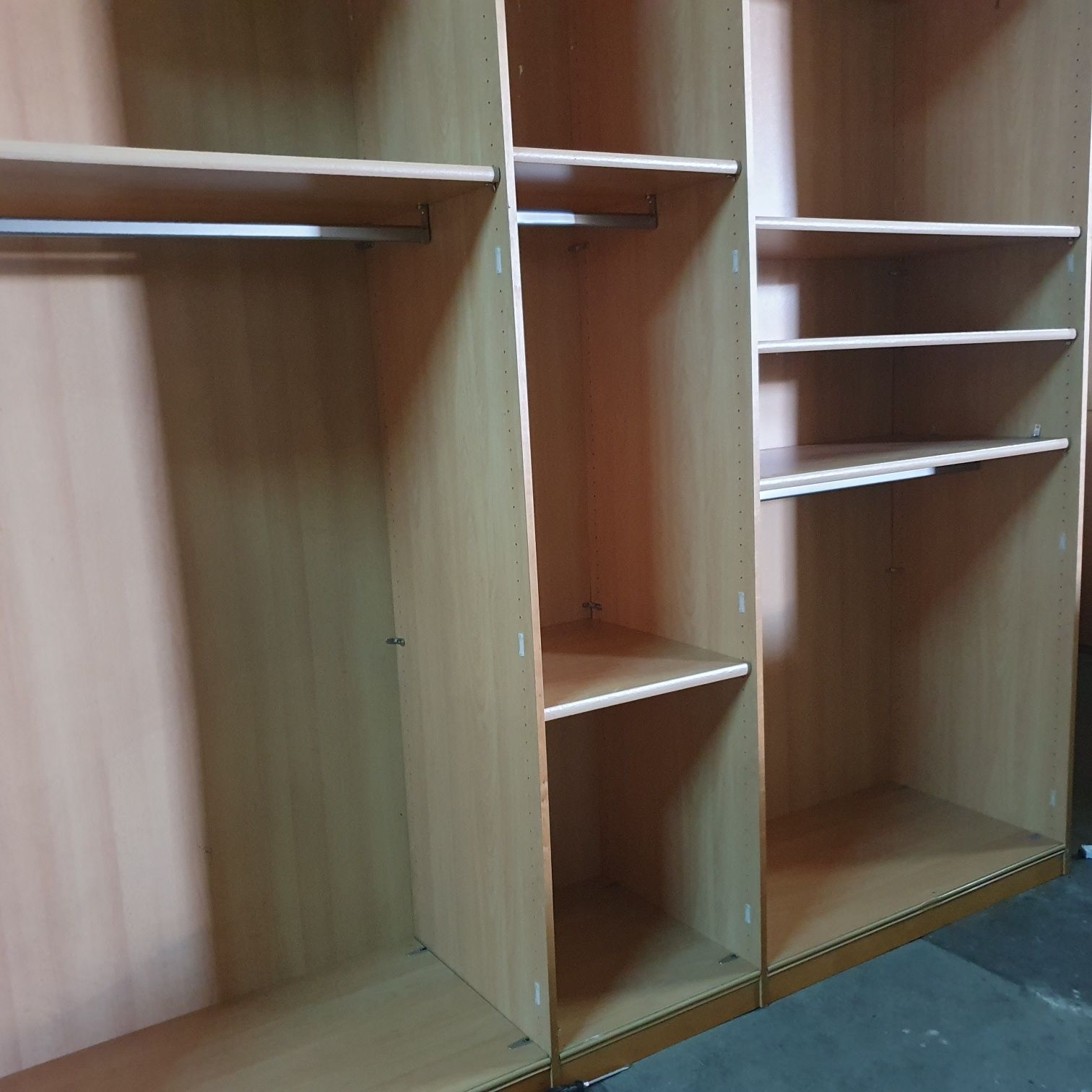 Dulap pentru haine 2,50 M