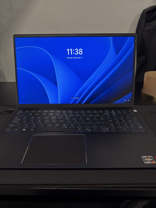 Dell Vostro 5415 - 16GB RAM, 1TB SSD, AMD Ryzen 7 5700U, Windows 11PRO