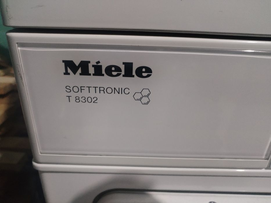 Uscator rufe Miele T8302