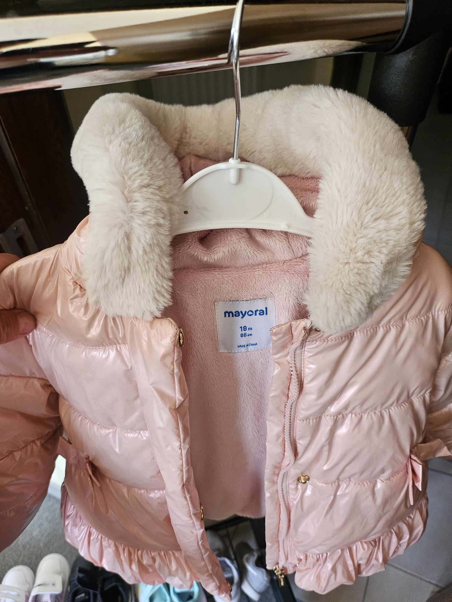 MAYORAL, BENETTON, DEGI за момиче 12-18м.Якета,рокли,обувки.