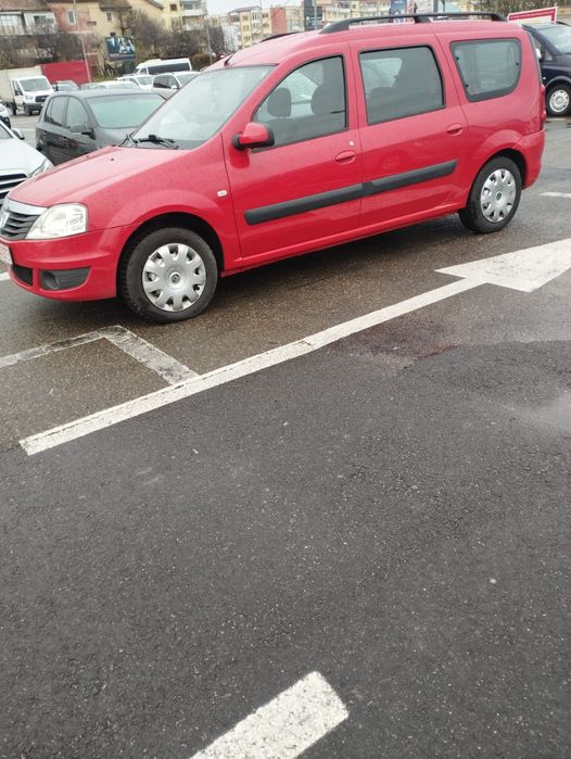 De vânzare Dacia Logan MCV, 7 locuri, motor 1.6 benzină,16V, anul 2010