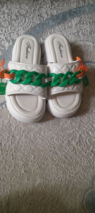 Кроссовки женские 39,  щепки летние 37 размер