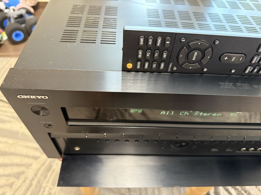 Onkyo TX-NR828 Bluetooth Wi-FI resiver