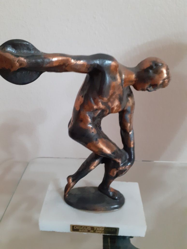 Statuia discobolului din alama/cupru 18cm inaltime