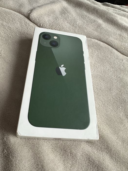 Продавам Iphone 13 128gb