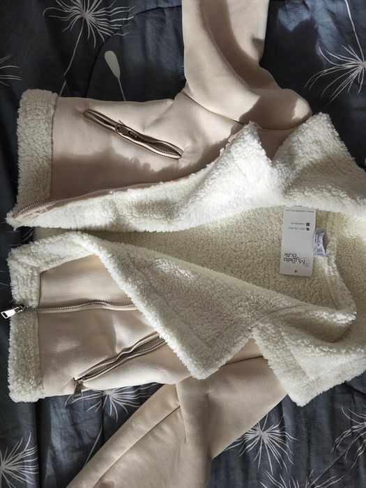 Късо палто от велур