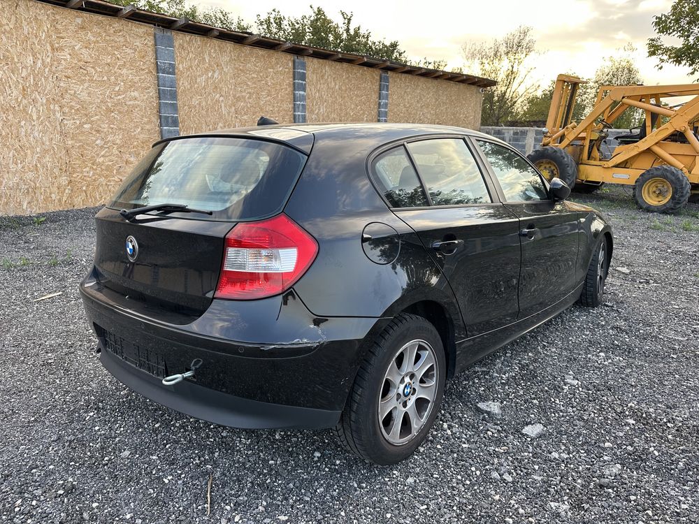 BMW 118 2005 Г 6 ск само на части