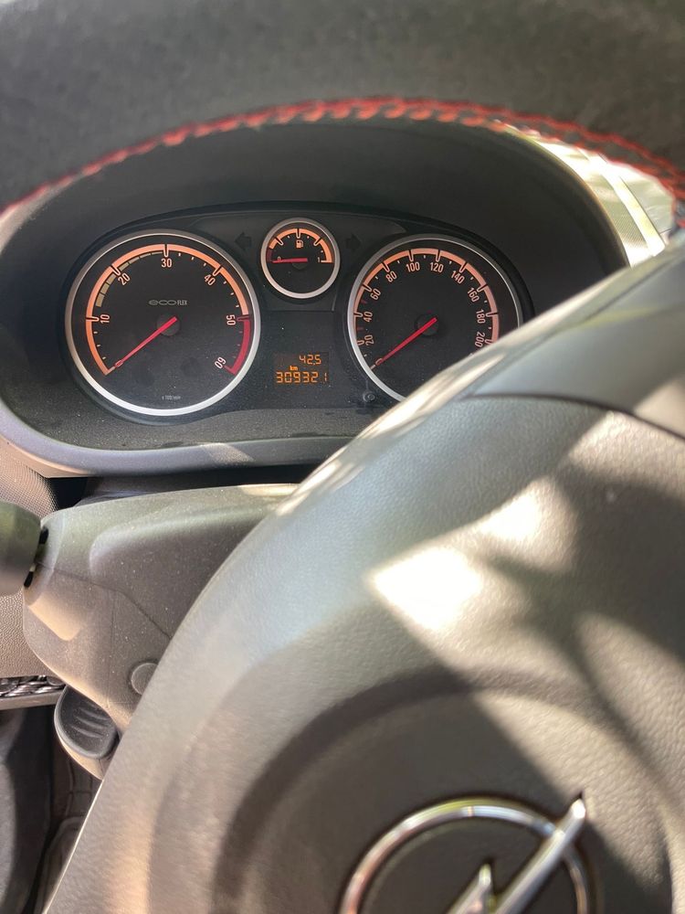 Opel corsa 2008
