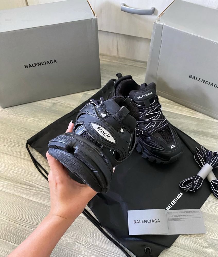 Balenciaga Track Black