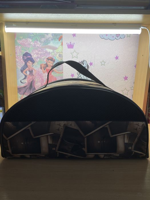 Продаю переносную сумку для кошек и собак